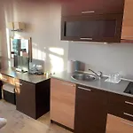 Appartement 7 In Alexander Complex