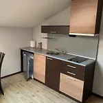 Appartement 7 In Alexander Complex *