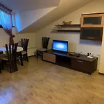 Appartement 7 In Alexander Complex *