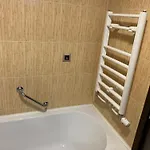 7 In Alexander Complex Appartement
