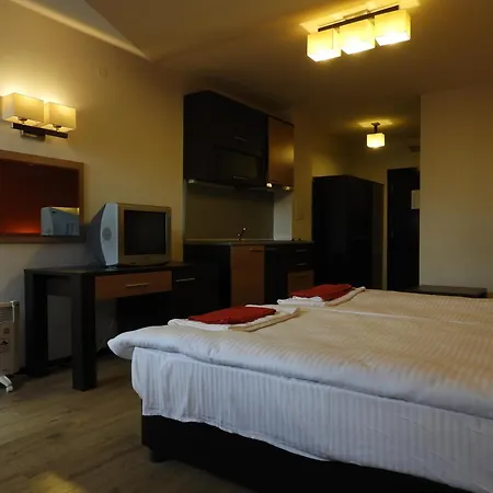 Appartement 7 In Alexander Complex