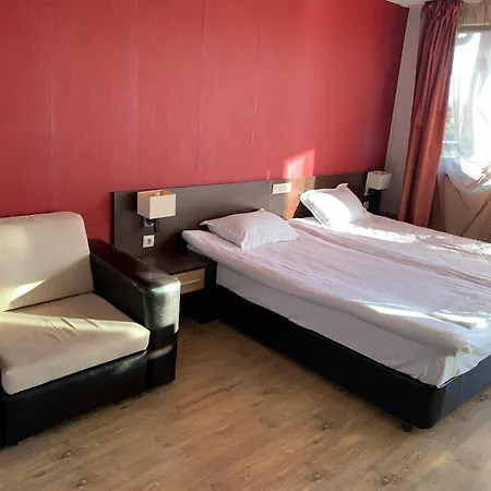 7 In Alexander Complex * Bansko