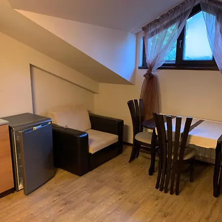 Апартамент 7 In Alexander Complex