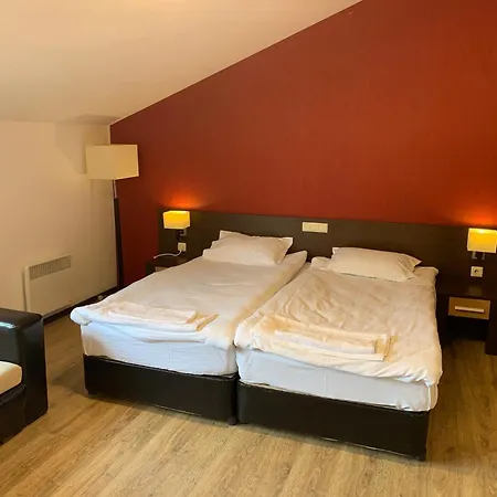 Appartement 7 In Alexander Complex