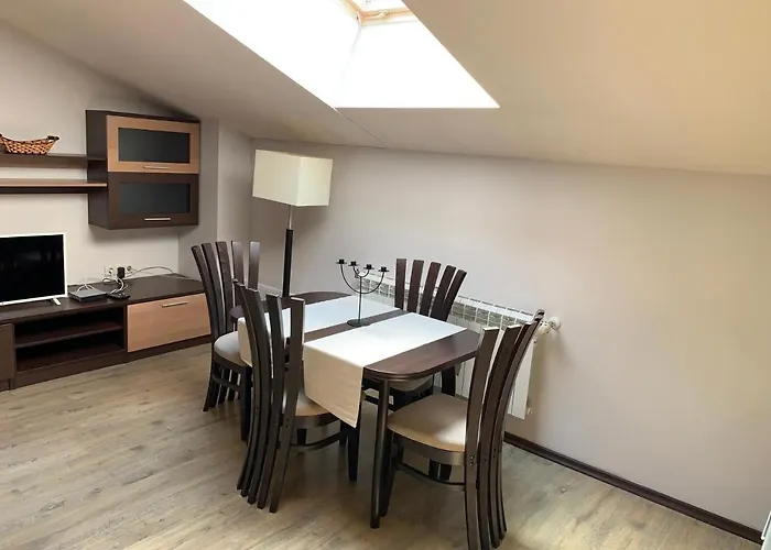 7 In Alexander Complex アパート *