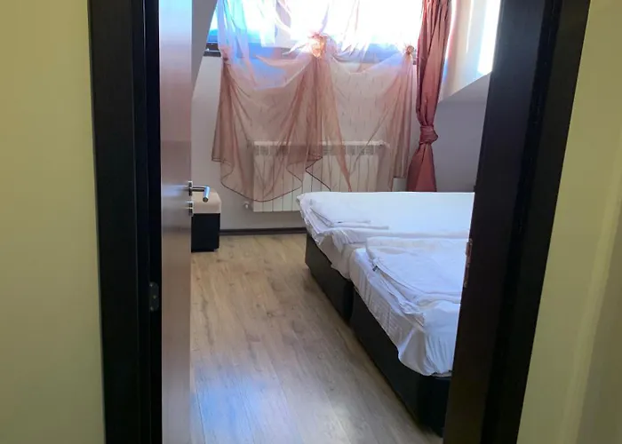 7 In Alexander Complex アパート *